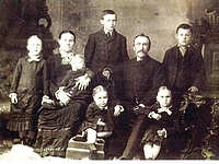 Picture of the family in 1897